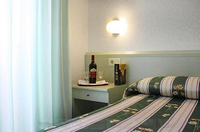 Hotel Aurora Castiglione della Pescaia Buitenkant foto