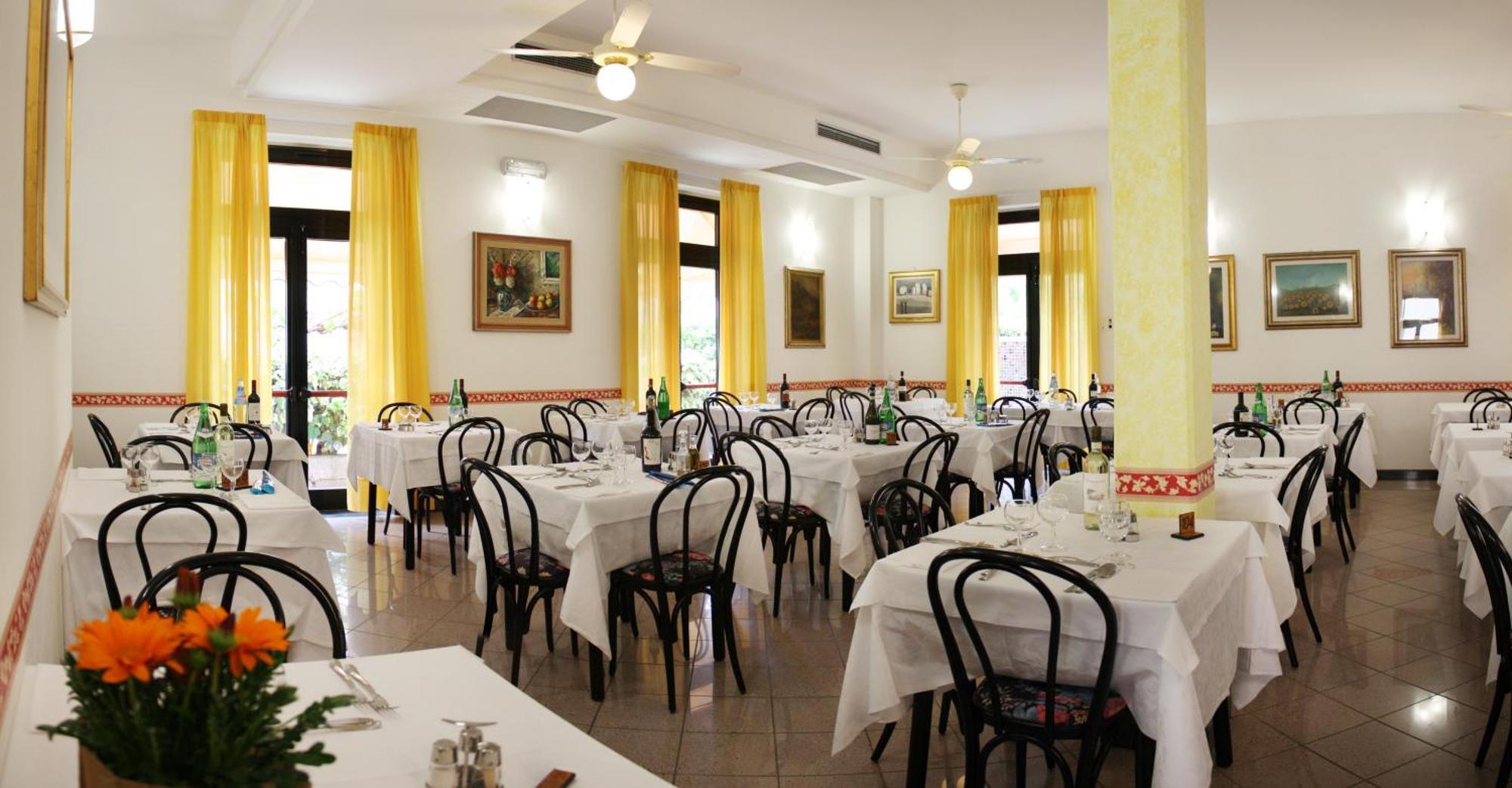 Hotel Aurora Castiglione della Pescaia Buitenkant foto